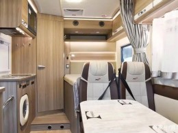 瑞弗房车 2019款V800