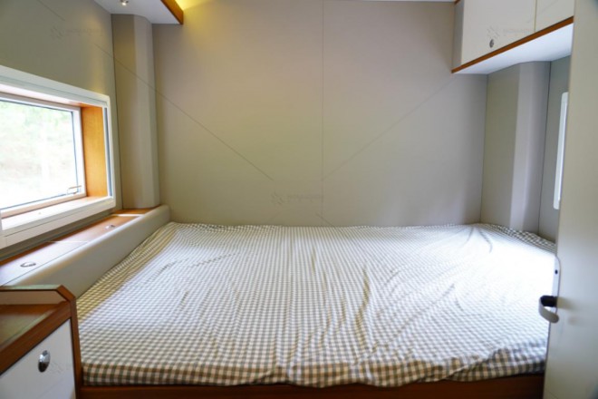 身兼房与车–德野诺马迪森“领航者E”越野房车（下）f5b3af467dd74fa292159cdbef37277d