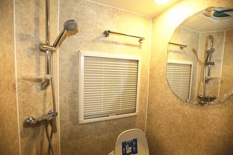 宇通房车：国产依维柯双拓的魅力，岂止是大空间？