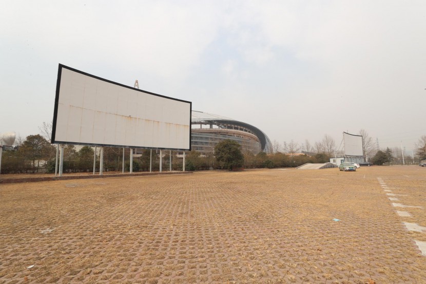 3.31郑州房车展场地河南省体育中心 WLH_2821