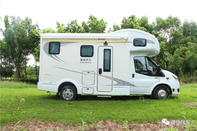 9月2日郑州房车展：趣蜂房车全顺C型，纵情跋涉，看昼夜轮转！411b7eca2ccdb3c8dd1b21bb46901058