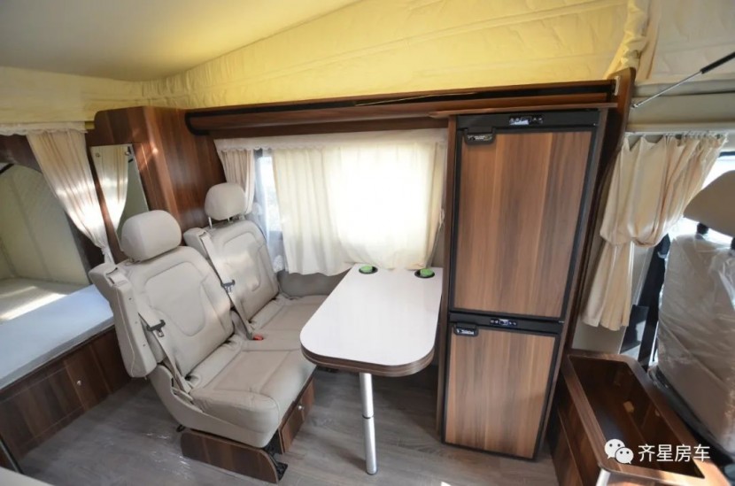 想兼得高通过性+宽敞空间？9月2日郑州房车展，这两款齐星C型升顶房车等您选择！7d379077dccfb580af2f20828ef4b2e0