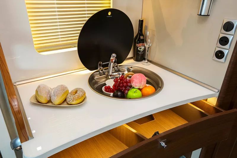 宇通房车：舒适享受一步到位，这，就是双拓展的魅力！