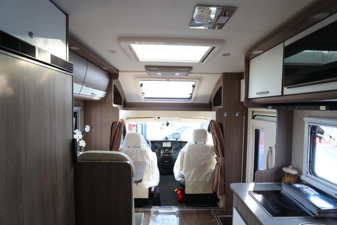 弗瑞德姆2019款全新国产依维柯自动挡T型房车锐尚版TIC-601AX 52.8万 WLH_8343