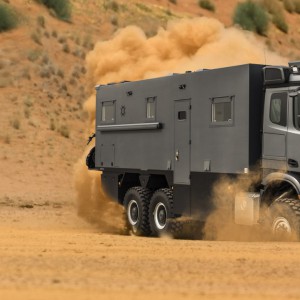 德野诺马迪森奔驰AROCS