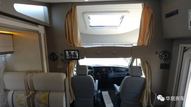 9月2日郑州房车展——华居房车依维柯双拓版，赏自然之幽，品人文之韵！cacee10512043d5d08a88300f5798d2e
