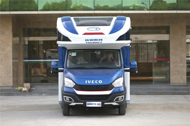 拓锐斯特依维柯C型欧亚版TIC-601 52万起 2E1A4734