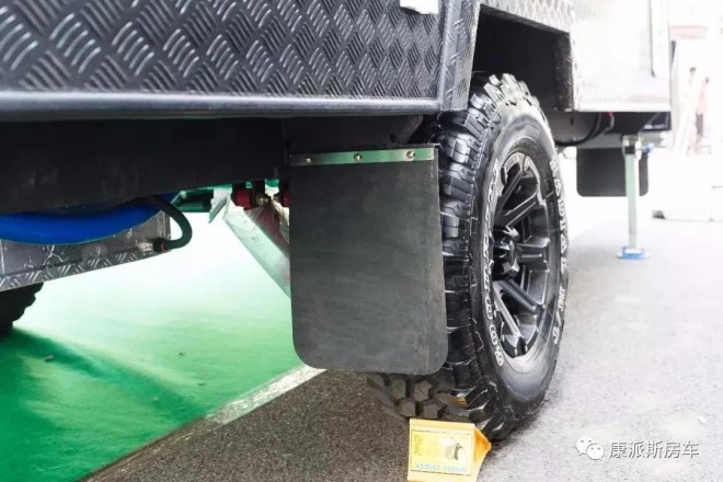 6.5洛阳房车展康派斯房车携高性能越野拖挂CS26、CS05房车亮相7e6c0a64a68b421cba93a40fbd81bfb4