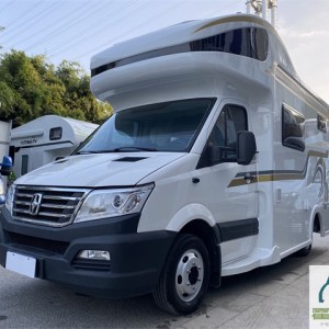 亚星 2019款亚星C多床板旅居房车