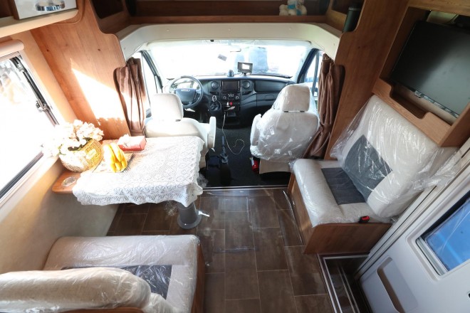 弗瑞德姆2019款全新国产依维柯自动挡T型房车 锐畅版TIC-611X 54.8万元 WLH_8283