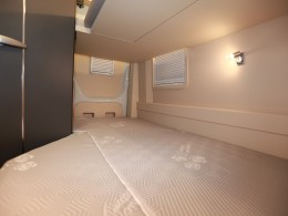 985A4569