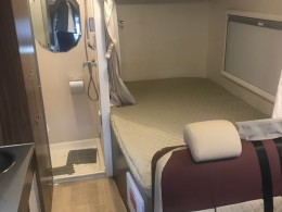 宇通凯伦宾威 大通C型大额头