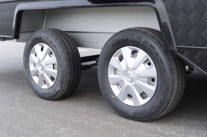 戴德隆翠C19拖挂式营地房车 17万元 _DSC8369