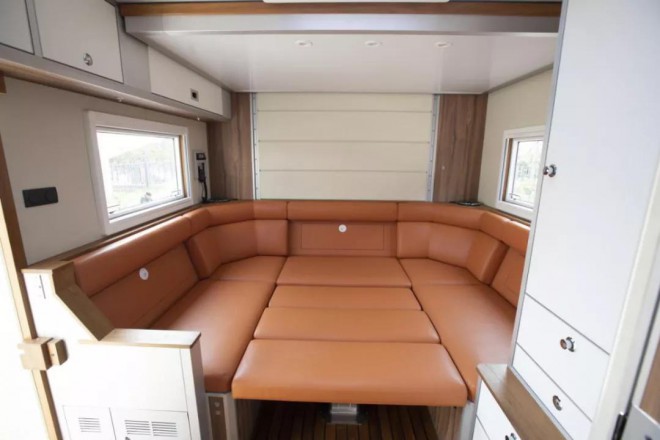 诺马迪森新款“撼路者”越野房车来护航dfba18b0266e4f0b85f852f24b63b6fd