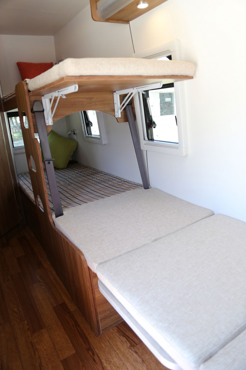 新飞拖挂房车 9.98万元 IMG_9604