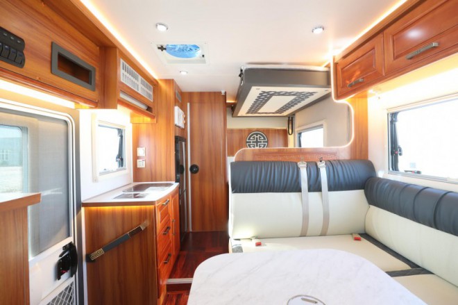 6.5洛阳房车展骏驰房车携“中国风”C型、T型房车亮相参展bc5516ea211d407e9f4450d09688d1bf