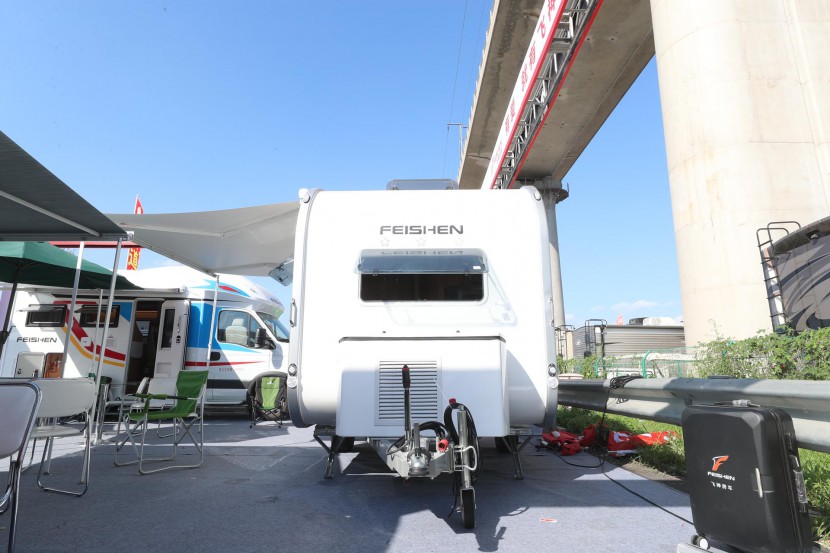 全新内饰格局，飞神9012升级款拖挂房车 9.98万元 WLH_8366