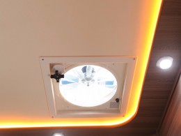 WLH_2715
