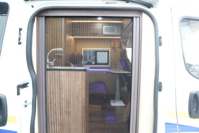 老张定制款——高清实拍2019款顺之旅东风御风白色自动挡B型房车 WLH_5994