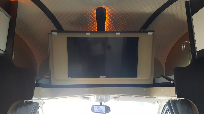 36.8万元起 盛弘房车大通C型自动挡房车 15