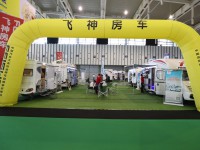 飞神房车大通自行式C型自动档房车