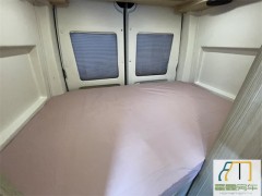 上汽大通 18上汽大通V80原厂房车