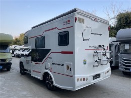 2023 款 上汽大通 T90 星际 H 开拓者1号 C型房车 T90C型房车