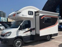 宇通房车 2022款2022款C535旗舰版双拓展