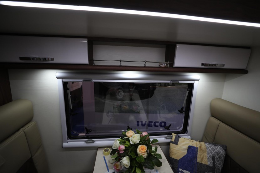 新星罗马假日C600K2双扩展房车 进口依维柯newdaily 6速手自一体房车 团购价71.8万 原价81.80万 WLH_4452
