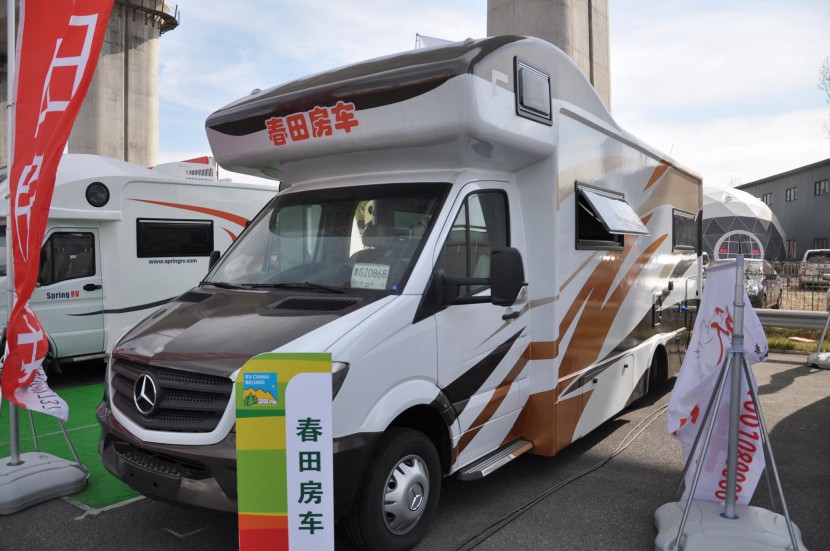 直降50万!独家团购108万即可抢购158万春田奔驰斯宾特524顶配房车 DSC_0150