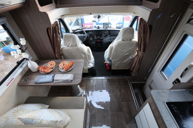 弗瑞德姆2019款全新国产依维柯自动挡T型房车锐尚版TIC-601AX 52.8万 WLH_8378