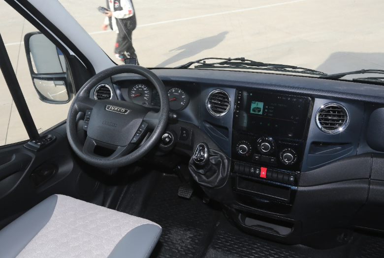 9月2日郑州房车展，宇通C530双拓展房车，宇宙纵游平原阔，通达山河日月长！1679202b554b6b8c41b43075bece1e76