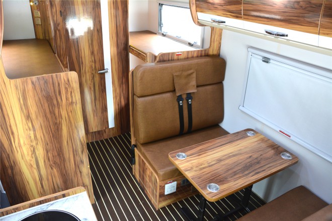 拓锐斯特依维柯C型菁英版 48.8万起 DSC_0166