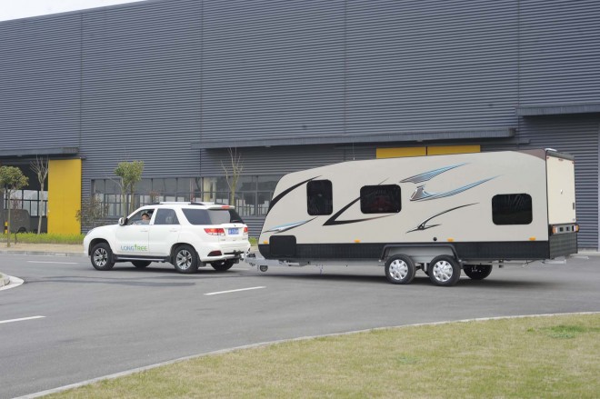 戴德隆翠C19拖挂式营地房车 17万元 _DSC8300