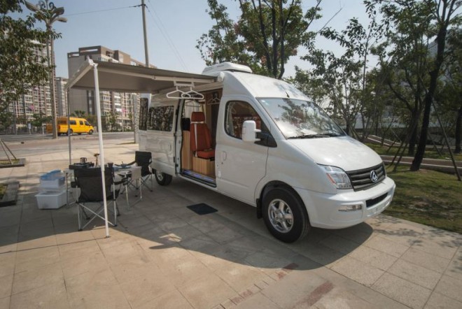 新星房车通途系列B600-商旅版 36.8万元 6-户外展示