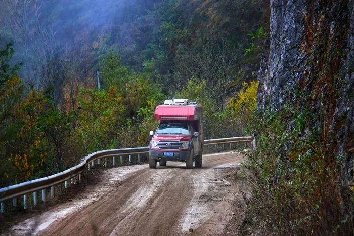 拥有一台福特F150LTD自由者越野房车是怎样的体验？图片