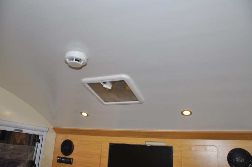 飞神房车爆款推荐：飞神小水滴年销300台，高性价比 4.68万 报名有惊喜 DSC_0548