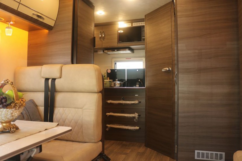 旌航房车巍浩（WH-590-II）auto_3592