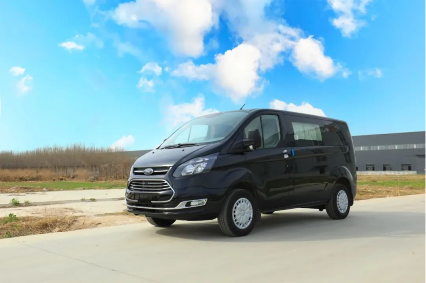 9月2日郑州房车展，景宴福特豪华商务房车，好景知时节，愿乘风可依！35a1692e3502d5e449a5891838f4dffa