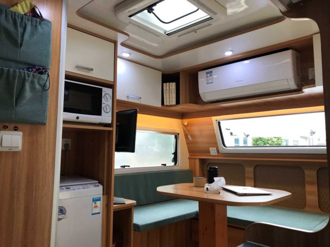 澳森拖挂房车——B型款4d3e9522d1e342e1bc8a31be502ef16b