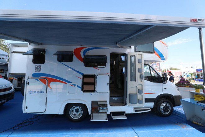 11.23杭州房车展览众房车87006600081045d080f3327920dbc3f1