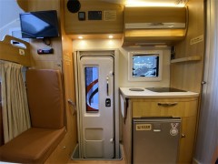 上汽大通 17款大通RV80 C型房车