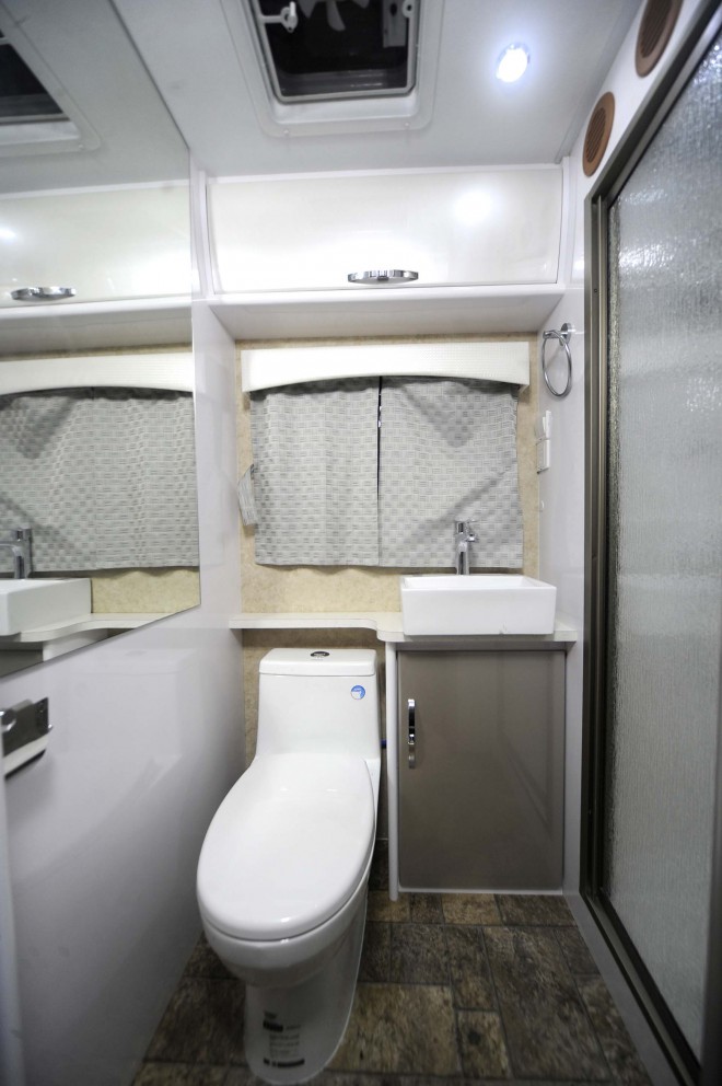 戴德隆翠C19拖挂式营地房车 17万元 大图