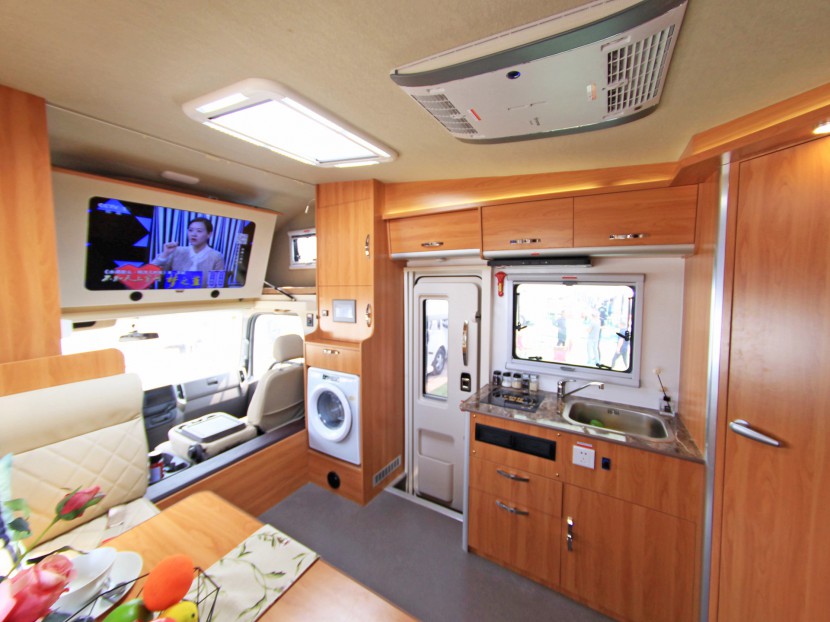 法美瑞欧马可S002-舒适版房车  49.8万元 IMG_2625-tryout