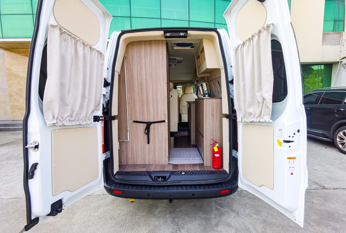 【高清图】 拓锐斯特 福特全顺v362    b型房车1.jpg 图4