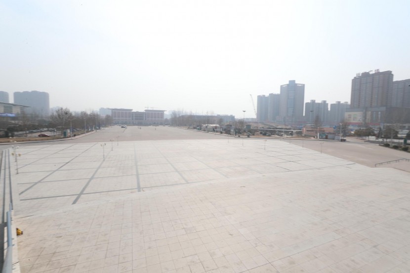 3.31郑州房车展场地河南省体育中心 WLH_2979