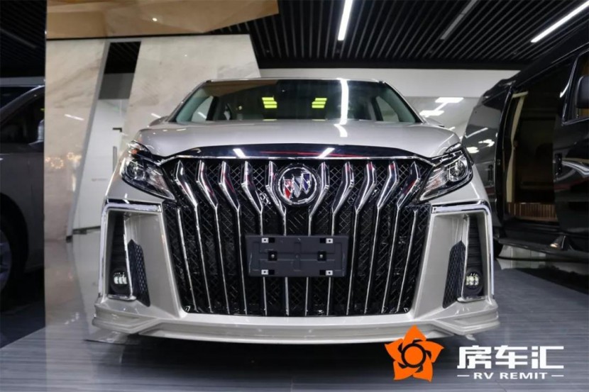 雅典娜版别克GL8商务车，改装后30来万气场翻倍！3.jpg