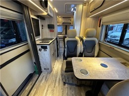 上汽大通 21款V90 B型房车