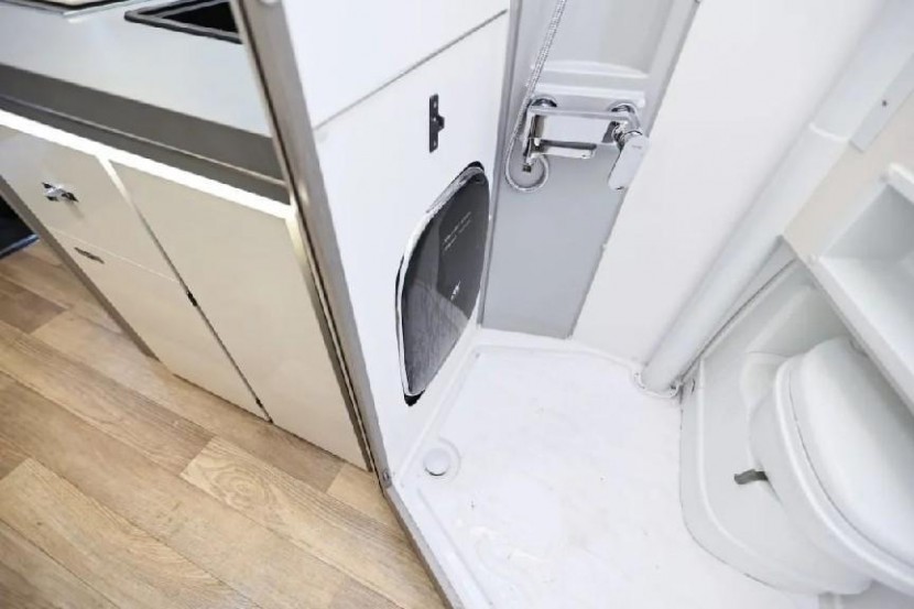 9月2日郑州房车展，隆翠C620尊享版，尊奢配置，尽享旅行！9c6974f3da2da93f01c0fd99b25f5e62