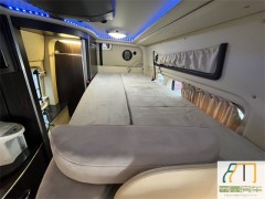 奔驰 2016款奔驰斯宾特sprinter 3.5V6汽油B型旅居房车